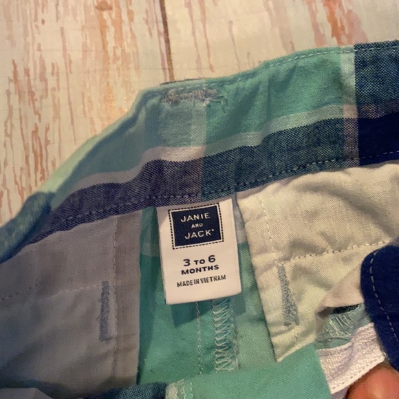 Janie & Jack 3/6 mth Blue Plaid Shorts - Picture 4 of 5